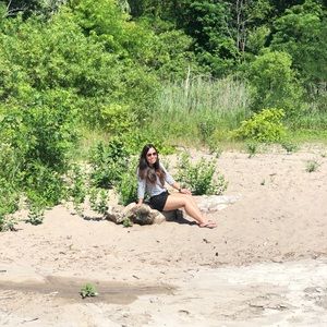 Meet your Posher, Mia